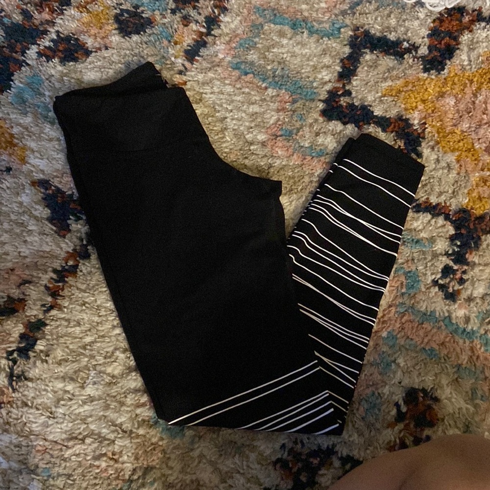 Gently used old navy black leggings